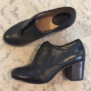 Frye Stella Slip